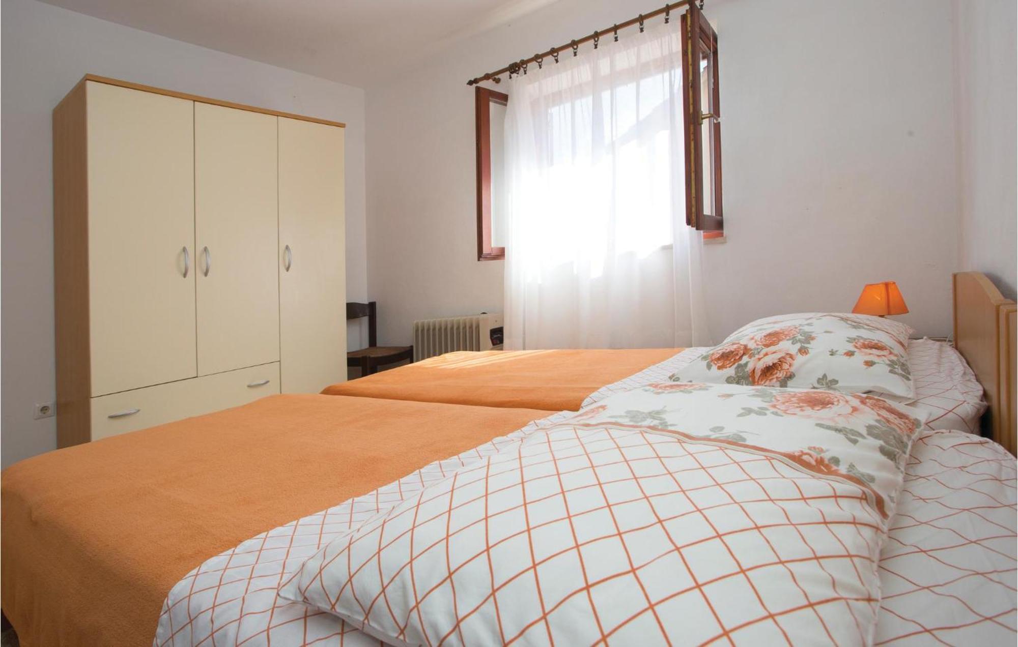 Nice Apartment In Splitska With Wifi Zewnętrze zdjęcie